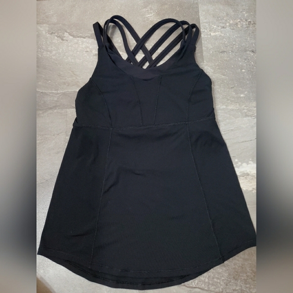Lululemon Beat The Heat Tank. Black. 2 In 1 Tank & Bra (No Pads). Size 4. - Picture 6 of 9